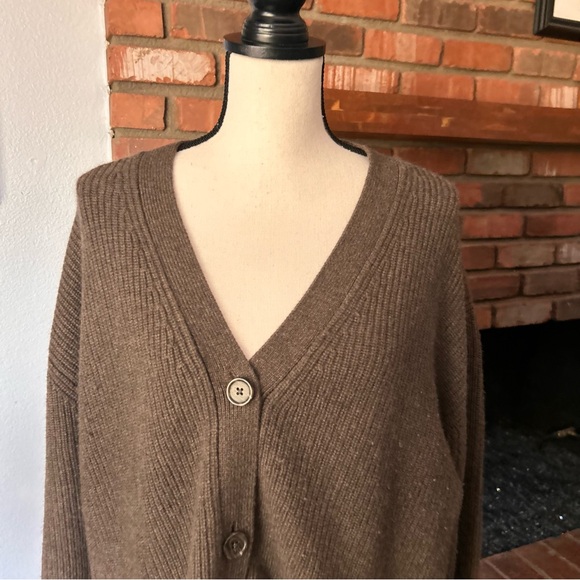 Quince Mongolian Cashmere Oversized Boyfriend Cardigan Sweater in Brown Sz S - Picture 5 of 11